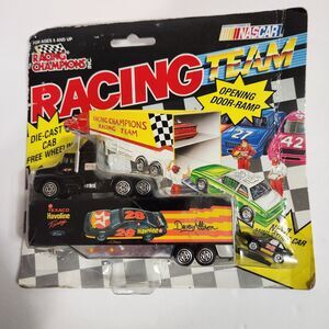 Racing Champions 1992 Racing Team Transporter #28 Davey Allison Texaco Havoline